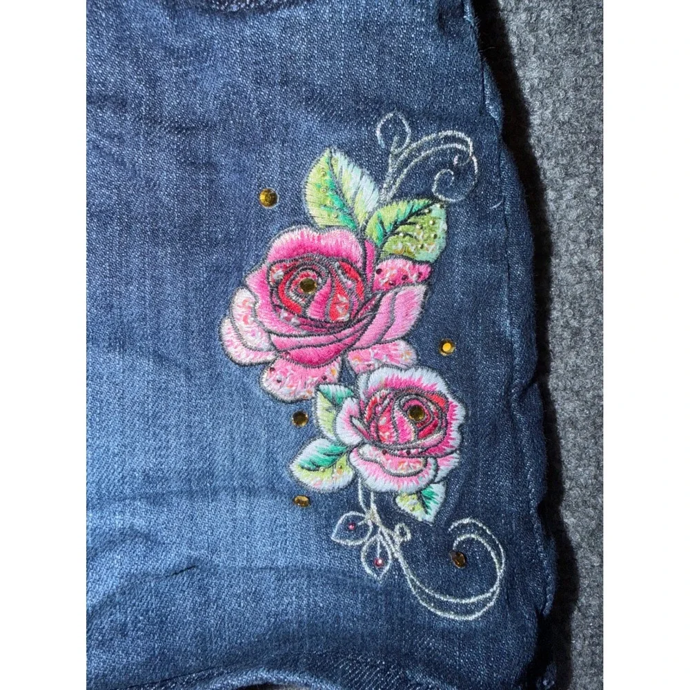 Childrens Place Vintage Toddler girls 4T Blue Jean Skort embroidered Rose Flower